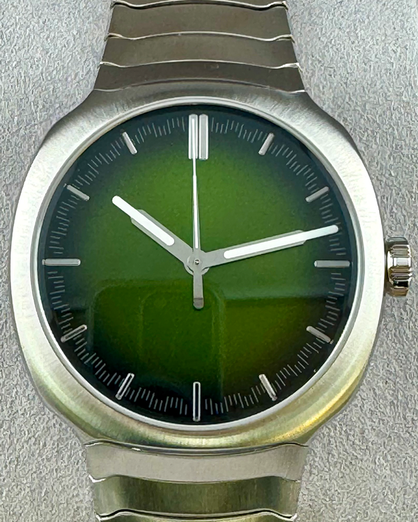 2025 H. Moser & Cie Streamliner Centre Seconds 40MM "Matrix" Green Dial Steel Bracelet (6201-1200)