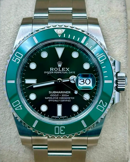 2017 Rolex Submariner Date "Hulk" 40MM Green Dial Oyster Bracelet (116610LV)