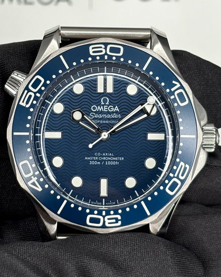 2025 Omega Seamaster Diver 300M "James Bond 60th Anniversary" 42MM Blue Dial Steel Bracelet (210.30.42.20.03.002)