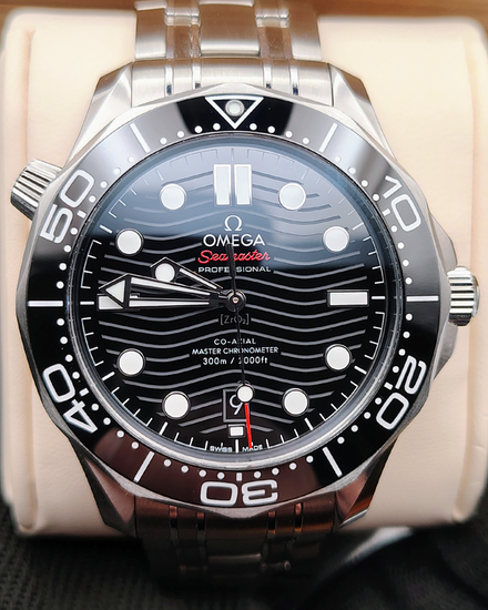 2025 Omega Seamaster Diver 300M 42MM Black Dial Steel Bracelet (210.30.42.20.01.001)