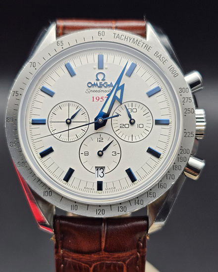2019 Omega Speedmaster Broad Arrow 42MM White Dial Leather Strap (321.12.42.50.02.001)