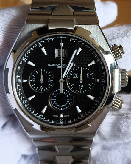 Vacheron Constantin Overseas Chronograph 42MM Black Dial Steel Bracelet (49150/B01A-9097)