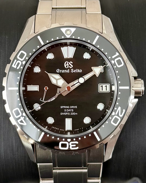 No Reserve - 2022 Grand Seiko Evolution 9 43.8MM Black Dial Titanium Bracelet (SLGA015G)