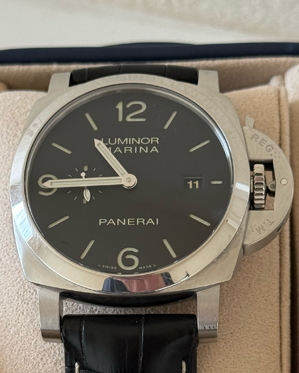 No Reserve - 2025 Panerai Luminor Marina 44MM Black Dial Leather Strap (PAM03312)