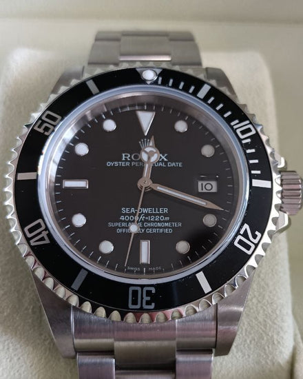 2009 Rolex Sea-Dweller 4000 40MM Black Dial Oyster Bracelet (16600)
