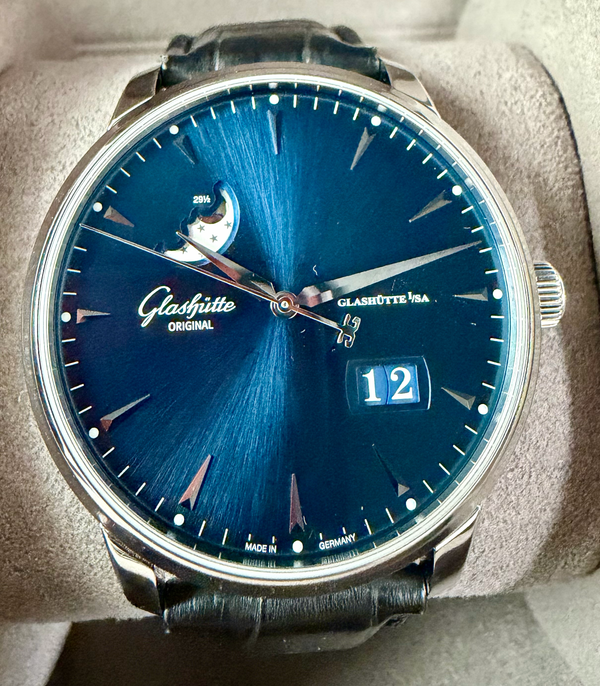 2021 Glashütte Original Senator Excellence Panorama Date 42MM Blue Dial Leather Strap (1-36-04-04-02-30)
