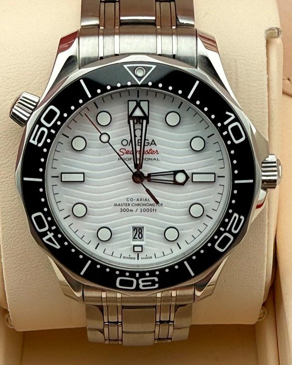 2025 Omega Seamaster Diver 300M 42MM White Dial Steel Bracelet (210.30.42.20.04.001)