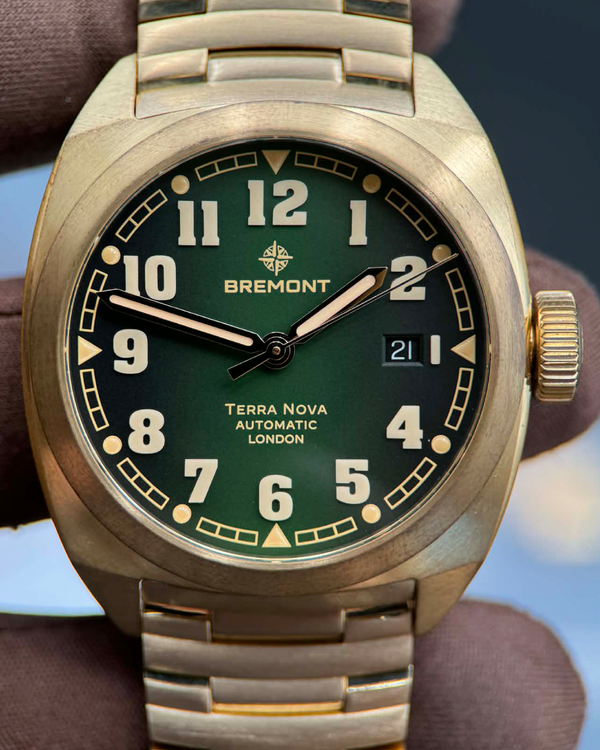 2025 Bremont Terra Nova Date 40.5MM Green Dial Cupro-Aluminum Bronze Bracelet (TN40-DT-BZ-GN-N-S)