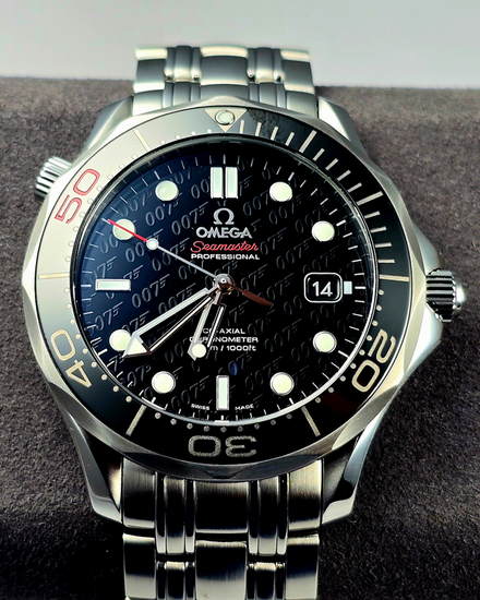 No Reserve - 2012 Omega Seamaster Diver 300M "James Bond" 50th Anniversary L.E. 41MM Black Dial Steel Bracelet (212.30.41.20.01.005)