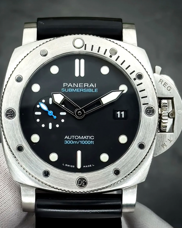 2022 Panerai Submersible QuarantaQuattro 44MM Black Dial Rubber Strap (PAM01229)