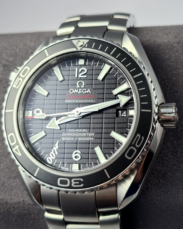 No Reserve - 2012 Omega Seamaster Planet Ocean 600M "Skyfall" L. E. 42MM Black Dial Steel Bracelet (232.30.42.21.01.004)