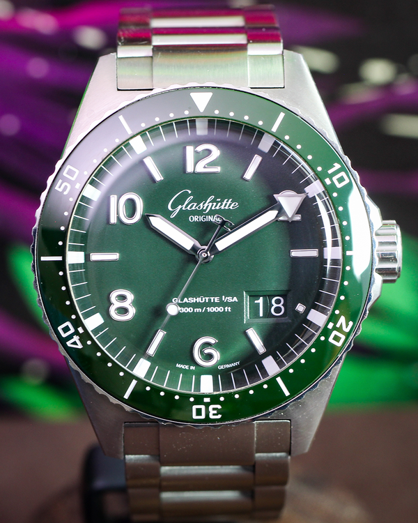 Glashütte Original SeaQ 43.2MM Green Dial Steel Bracelet (1-36-13-07-83-70)