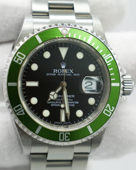Rolex Submariner Date "Kermit" 40MM Black Dial Oyster Bracelet (16610LV)