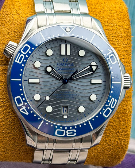 2021 Omega Seamaster Diver 300M 42MM Grey Dial Steel Bracelet (210.30.42.20.06.001)