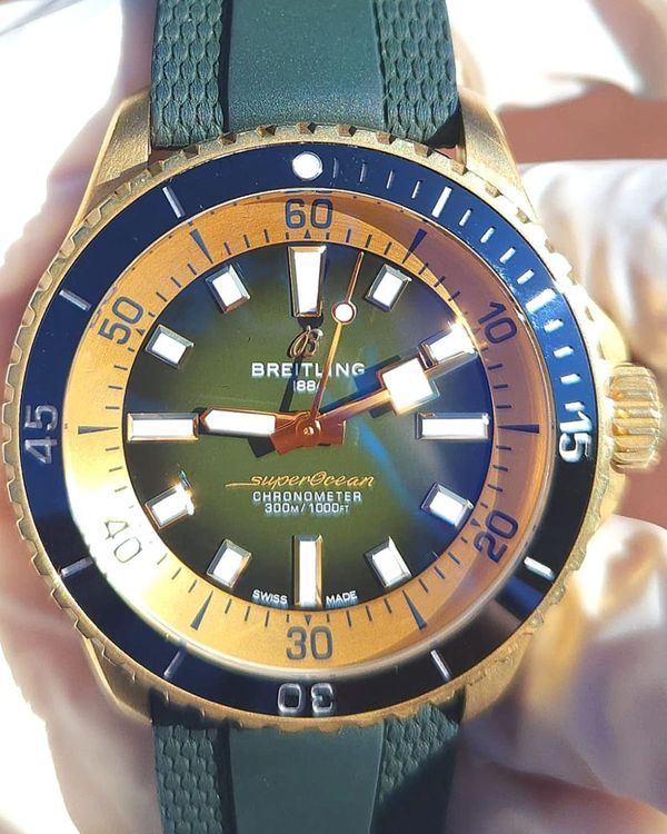 Breitling Superocean 42MM Green Dial Rubber Strap (N17375)