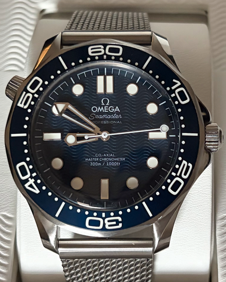 2023 Omega Seamaster Diver 300M "James Bond 60th Anniversary" 42MM Blue Dial Steel Bracelet (210.30.42.20.03.002)