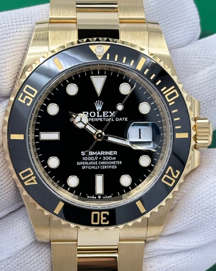 2022 Rolex Submariner Date 41MM Black Dial Yellow Gold Oyster Bracelet (126618LN)