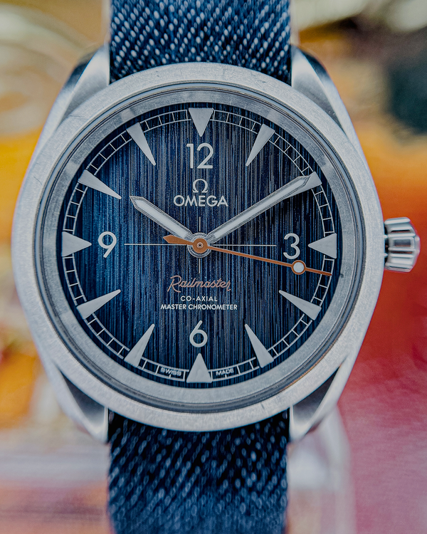 2025 Omega Seamaster Railmaster 40MM Blue Dial Textile Strap (220.12.40.20.03.001)