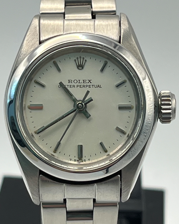 1981 Rolex Oyster Perpetual 26MM Silver Dial Oyster Bracelet (6718)