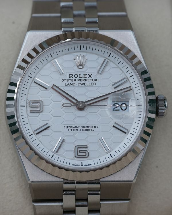 2025 Rolex Land-Dweller 40MM White Dial Flat Jubilee Bracelet (127334)