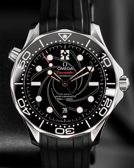Omega Seamaster Diver 300M "James Bond 50th Anniversary" L.E. 42MM Black Dial Rubber Strap (210.22.42.20.01.004)