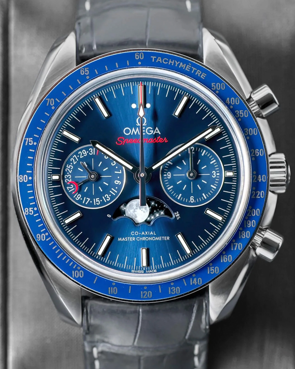 2024 Omega Speedmaster Moonphase 44MM Blue Dial Leather Strap (304.33.44.52.03.001)
