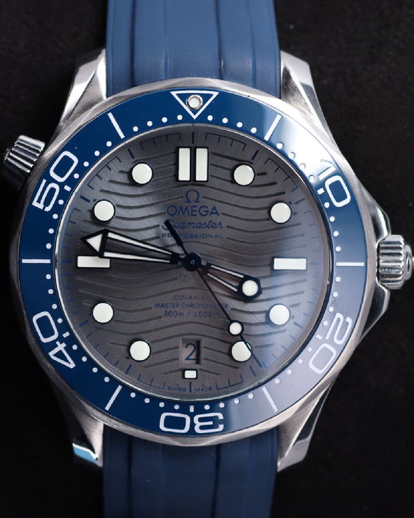 2024 Omega Seamaster 300M 42MM Grey Dial Rubber Strap (210.32.42.20.06.001)