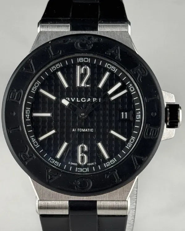 2016 Bvlgari Diagono 40MM Black Dial Rubber Strap (DG40SV)