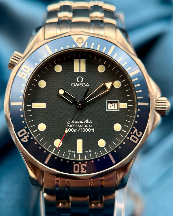 No Reserve - 2002 Omega Seamaster Diver 300M 41MM Quartz Blue Dial Steel Bracelet (2541.80.00)