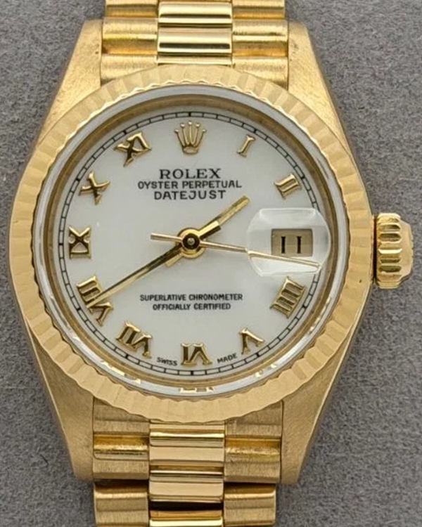 1987 (9.5 Mill Serial) Rolex Lady-Datejust 26MM White Dial Yellow Gold President Bracelet (69178)