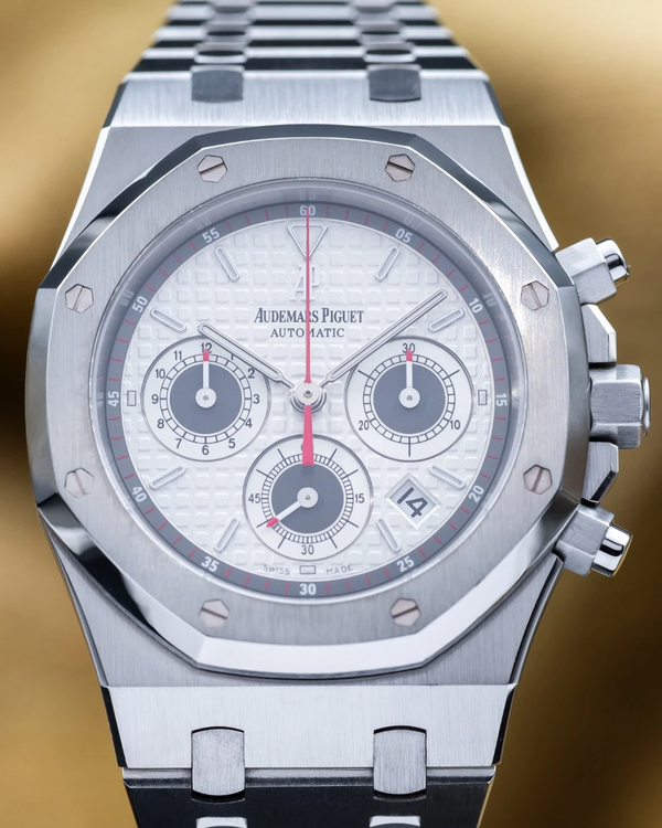 2012 Audemars Piguet Royal Oak "Panda" 39MM Silver Dial Steel Bracelet (26300ST.OO.1110ST.06)