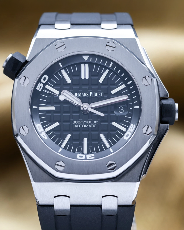 2015 Audemars Piguet Royal Oak Offshore Diver 42MM Black Dial Rubber Strap (15710ST.OO.A002CA.01)