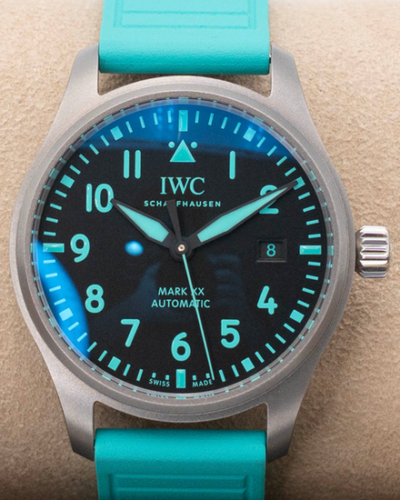 2025 IWC Schaffhausen Pilot Mark XX "Mercedes-AMG Petronas F1" 40MM Black Dial Rubber Strap (IW328210)