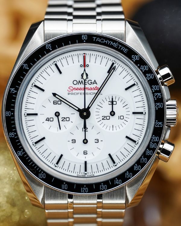 2025 Omega Speedmaster Professional Moonwatch 42MM White Dial Steel Bracelet (310.30.42.50.04.001)