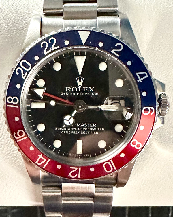Rolex GMT-Master "Pepsi" 40MM Black Dial Oyster Bracelet (1675)