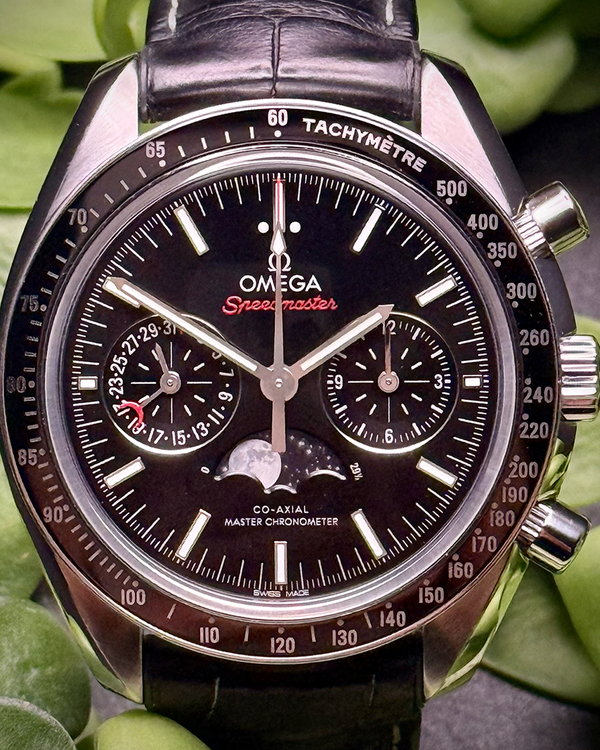 2023 Omega Speedmaster Moonphase 44.25MM Black Dial Leather Strap (304.33.44.52.01.001)