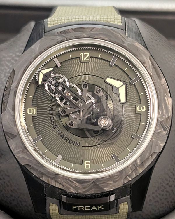 (Working) Ulysse Nardin Freak (2403-500-8A/3A)