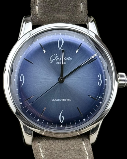 2024 Glashütte Original Sixties 39MM Blue Dial Leather Strap (1-39-52-14-02-04)
