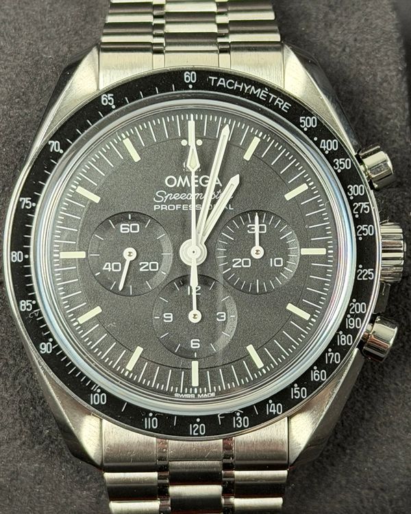 2024 Omega Speedmaster Professional Moonwatch 42MM Black Dial Steel Bracelet (310.30.42.50.01.002)