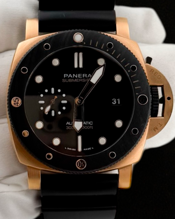 2022 Panerai Submersible Goldtech 44MM Black Dial Rubber Strap (PAM01070)