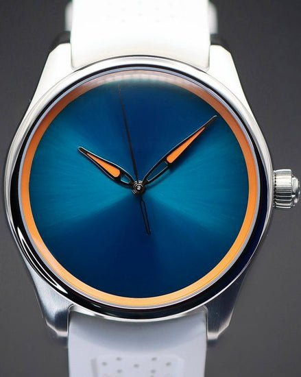2025 H. Moser & Cie. Pioneer Centre Seconds "Spiced Aqua" 42.8MM Turquoise Dial Rubber Strap (3201-1202)