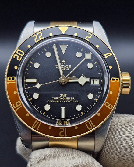 Tudor Black Bay S&G GMT "Rootbeer" 41MM Black Dial Two-Tone Bracelet (79833MN)