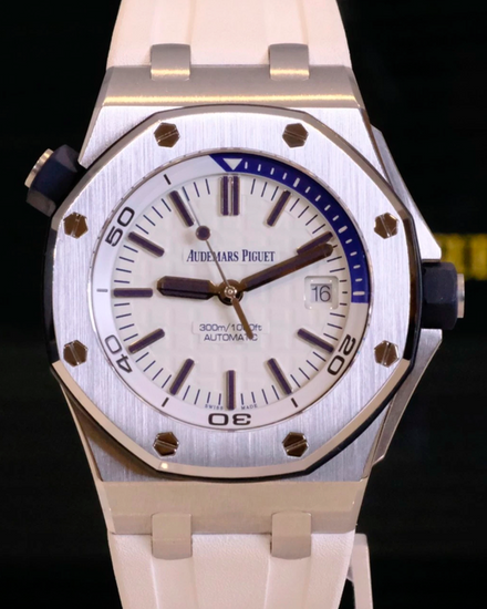 Audemars Piguet Royal Oak Offshore Diver "Admiral" 42MM White Dial Rubber Strap (15710ST.OO.A010CA.01)