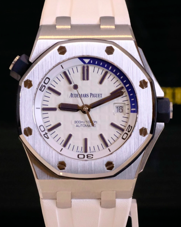 Audemars Piguet Royal Oak Offshore Diver "Admiral" 42MM White Dial Rubber Strap (15710ST.OO.A010CA.01)