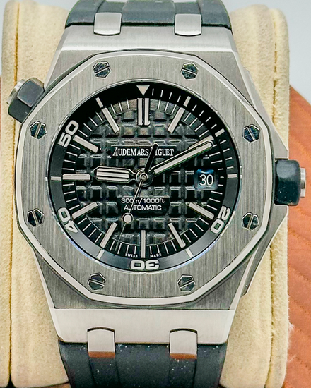 Audemars Piguet Royal Oak Offshore Diver 42MM Black Dial Rubber Strap (15703ST.OO.A002CA.01)