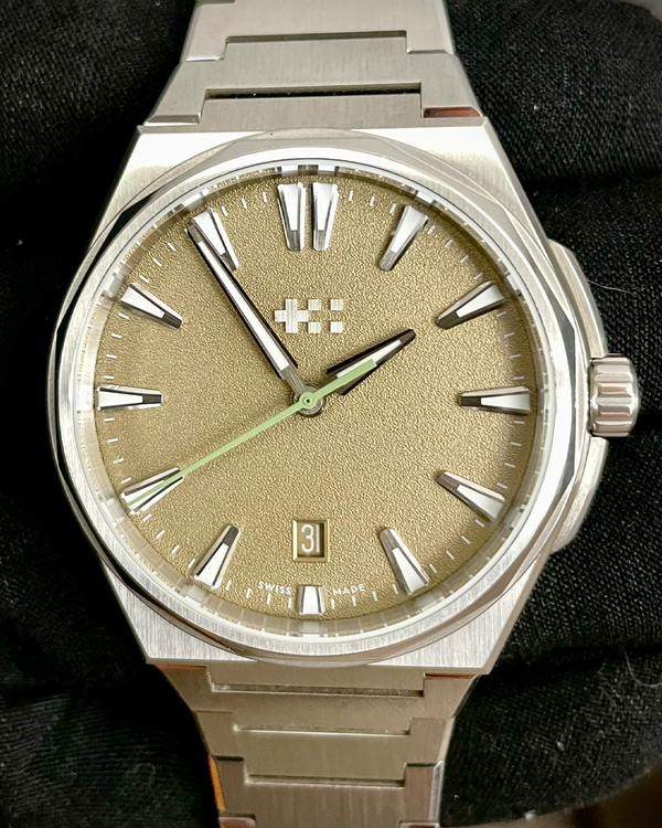 2025 Christopher Ward The Twelve "Watch Collectors" L.E. 40MM Sand Dial Steel Bracelet (C12-40ADA1-WCOL)