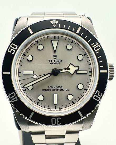 No Reserve - 2025 Tudor Black Bay Sixty Eight 43MM Silver Dial Steel Bracelet (7943A1A0NU)