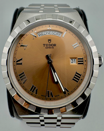 No Reserve - 2025 Tudor Royal 41MM Salmon Dial Steel Bracelet (28600)