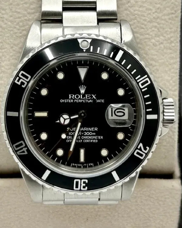 Rolex Submariner Date 40MM Black Dial Oyster Bracelet (16800)