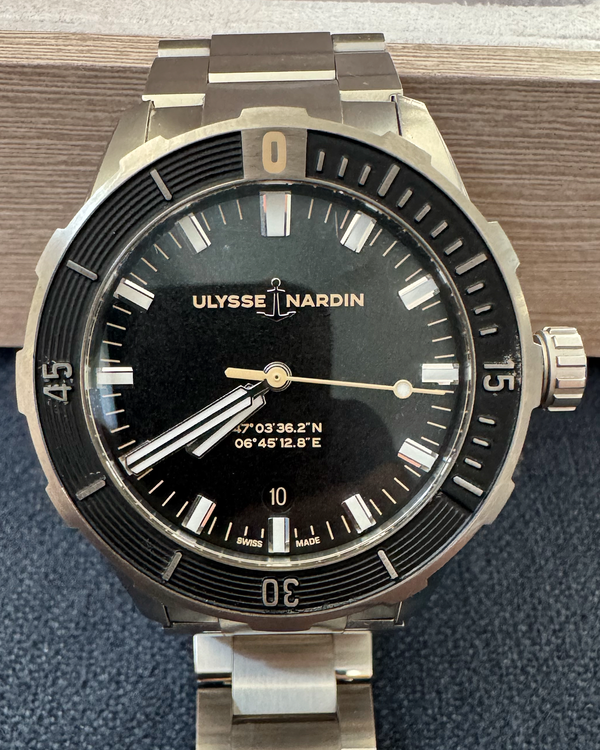 Ulysse Nardin Diver 42MM Black Dial Steel Bracelet (8163-175/92)